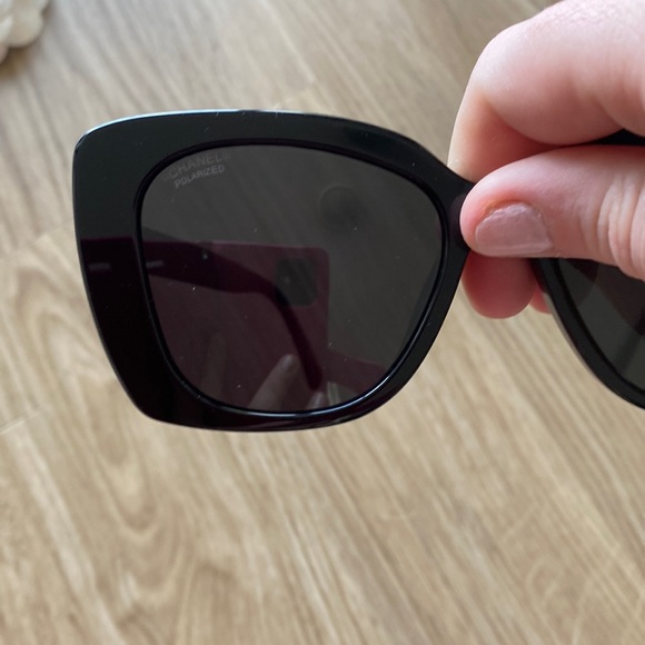 Chanel sunglasses with rhinestone “CHANEL” on left arm - Picture 5 of 13